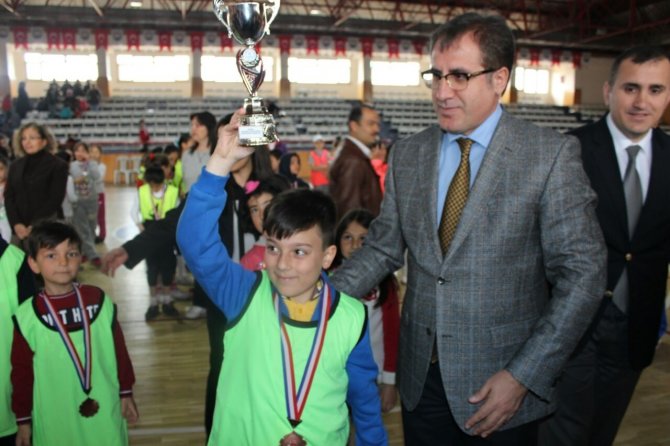 Gölbaşı'nda Geleneksel Çocuk Oyunları Şenliği