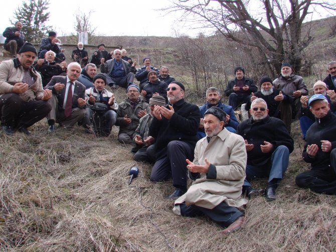 Gümüşhane'de Papa Ve Ap Kararına Tepki