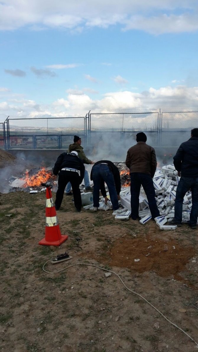 Kangal'da Kaçak Sigaralar İmha Edildi