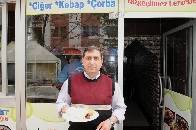 Kpss Mağduru "Garsonluk" Yapıyor