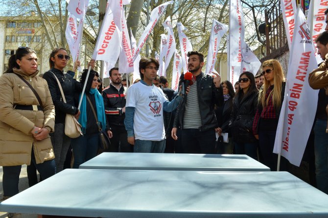 Öğretmen Adaylarından "Atama Eylemi"