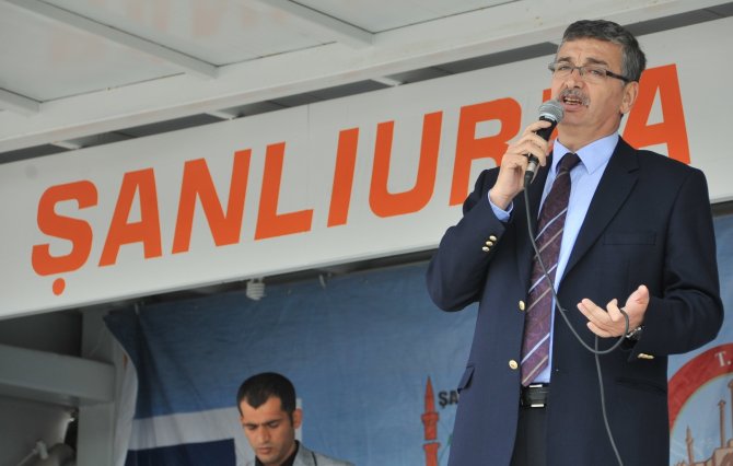 Suriyeli Çocuklara 7 Tır Oyuncak Dağıtıldı