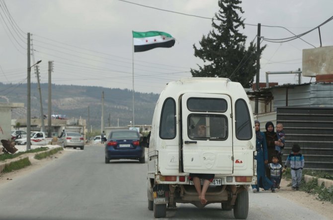 Savaşın Gölgesinde Yaşam