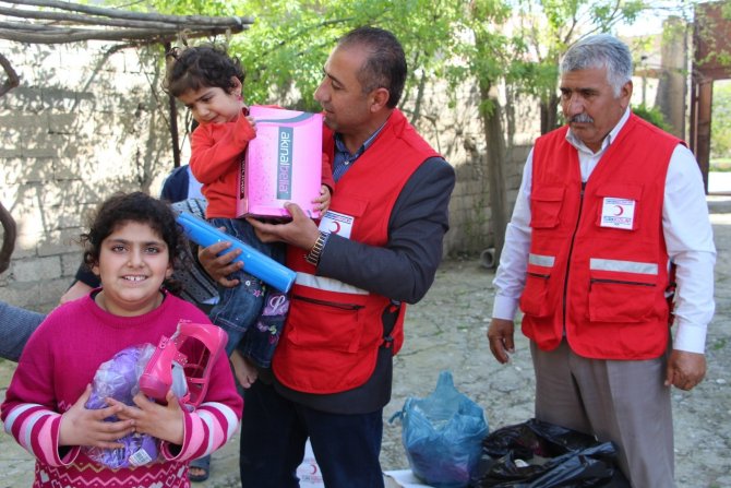 Türk Kızılayı'ndan Şırnak'taki Sığınmacılara Yardım