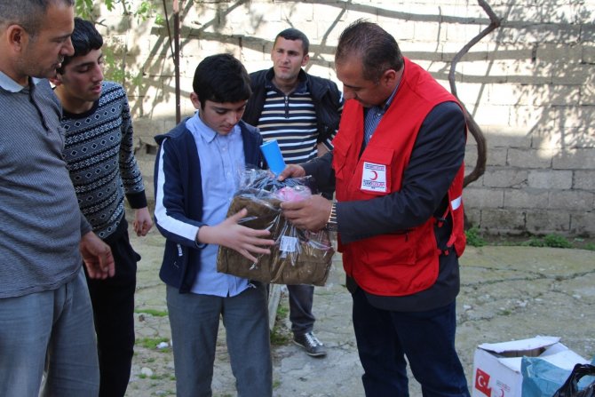 Türk Kızılayı'ndan Şırnak'taki Sığınmacılara Yardım