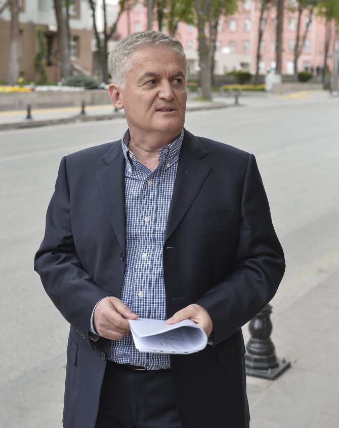 Üçok'tan Yargıtay Üyeleri Hakkında Suç Duyurusu