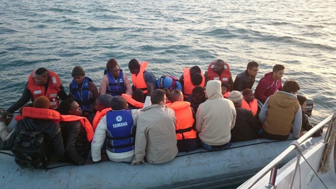 Ege Denizi'nde 333 Kaçak Kurtarıldı