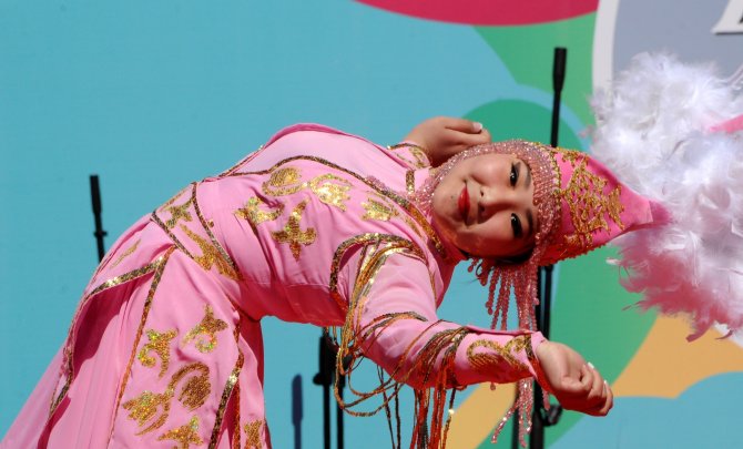 Eğirdir Uluslararası Çocuk Halk Oyunları Festivali