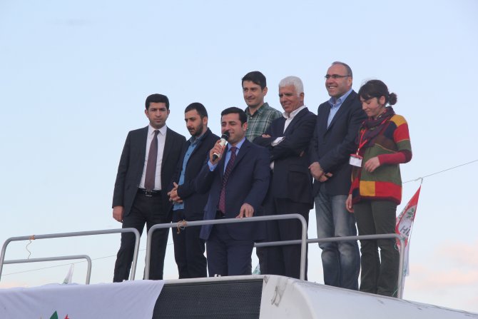 Hdp'nin Kartal Mitingi