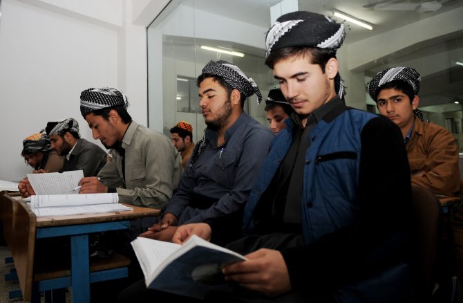 Ikby'de Medrese Tartışması