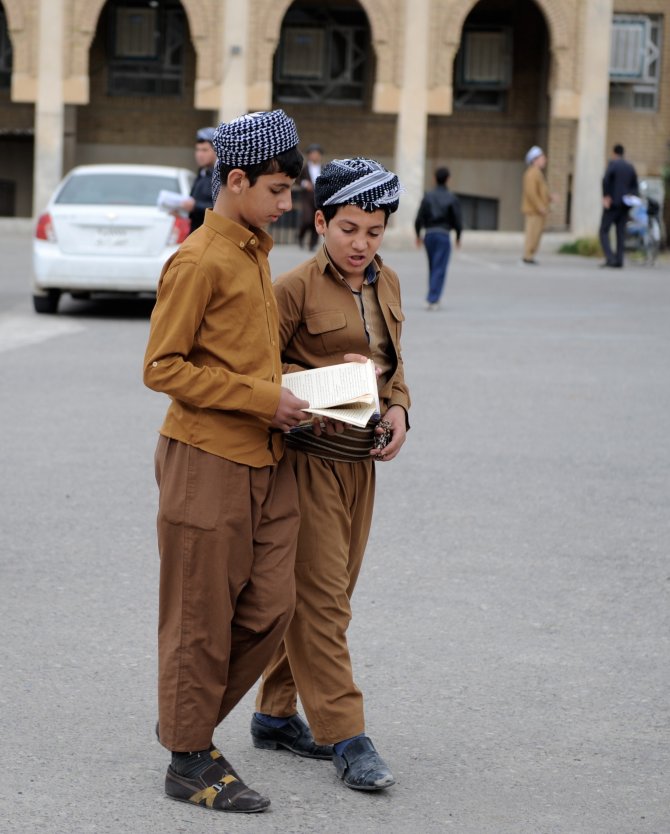 Ikby'de Medrese Tartışması