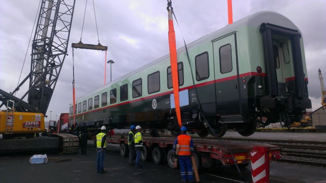 Sakarya'da Üretilen Vagonlar Irak'a Gönderildi