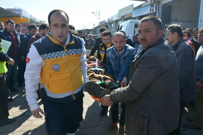 Tamir Ettiği Kamyonun Altında Kaldı