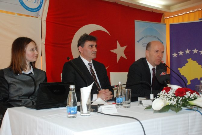 Dışişleri Bakan Yardımcısı Koru, Kosova'da: