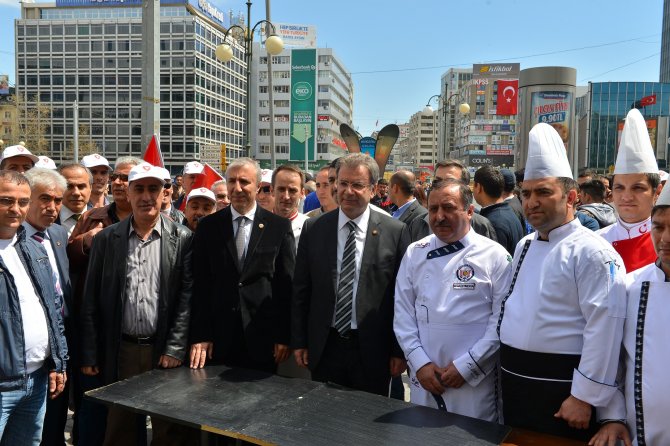 Kamudaki Aşçılar Statülerinin Belirlenmesini İstiyor