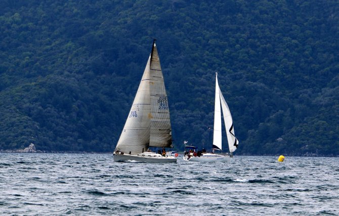 Marmaris Körfezi Yelkenli Yatlarla Renklendi