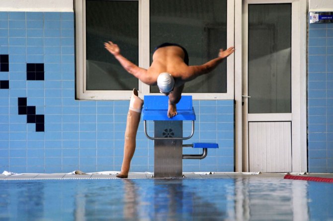 Önce Kanseri Ardından Rakiplerini Yendi
