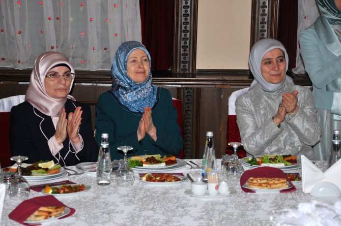 Sare Davutoğlu, Nikah Şahidi Oldu