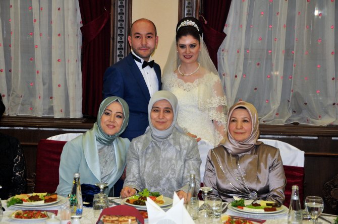 Sare Davutoğlu, Nikah Şahidi Oldu