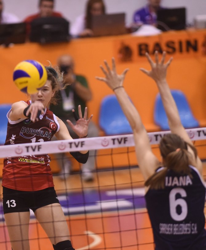 Voleybol: Bayanlar 1. Lig Klasman Etabı