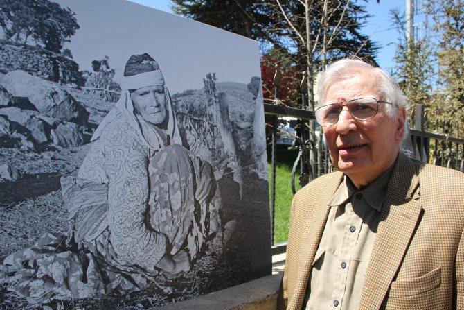 Yarım Asır Önce Çekilen Fotoğrafları Sergiledi