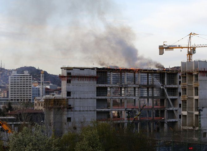 Yht Ankara Garı İnşaatında Yangın