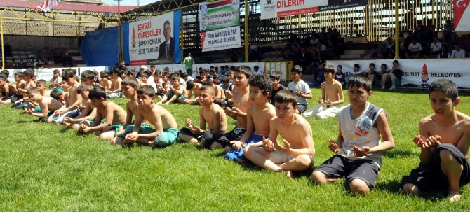 1. Kutlu Doğum Şalvar Güreşi Festivali