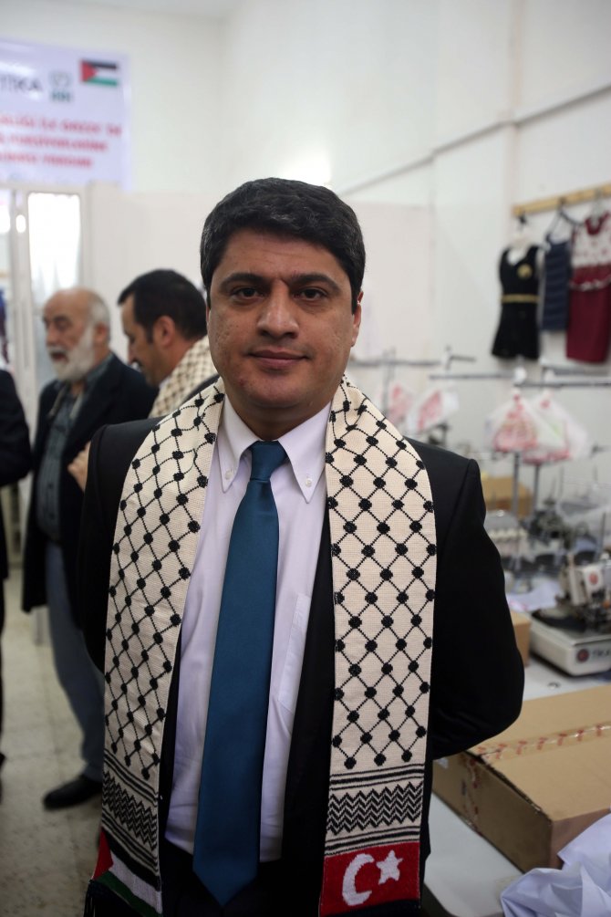 Tika Ve İhh'dan Gazzeli Kadınlara Dikiş Makinesi