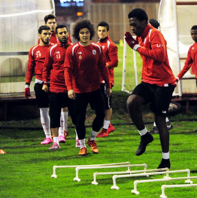 Samsunspor'da Karşıyaka maçı hazırlıkları