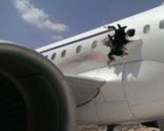 Somali'den Cibuti'ye giden uçakta patlama