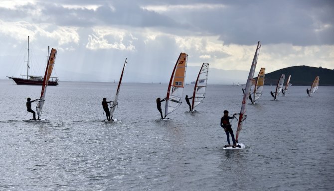 Yelken: TYF Rüzgar Sörfü Yarıyıl Kupası
