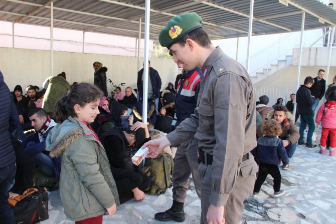 Edremit'te 95 yabancı uyruklu yakalandı