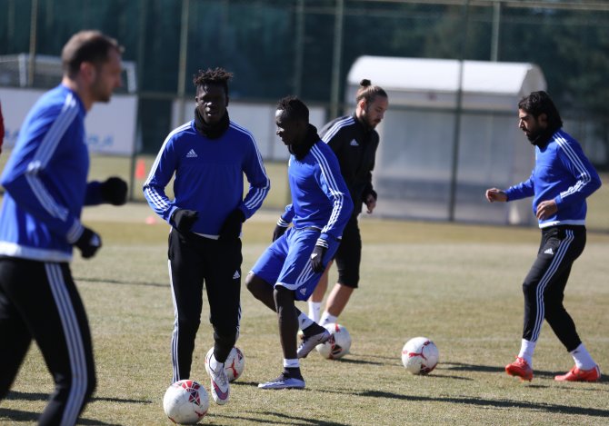 Gaziantep Büyükşehir Belediyespor Teknik Direktörü Bektaş: