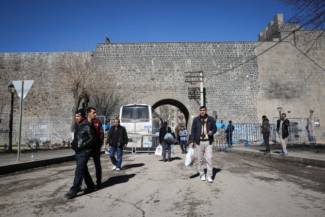 Sur'daki sokağa çıkma yasağı