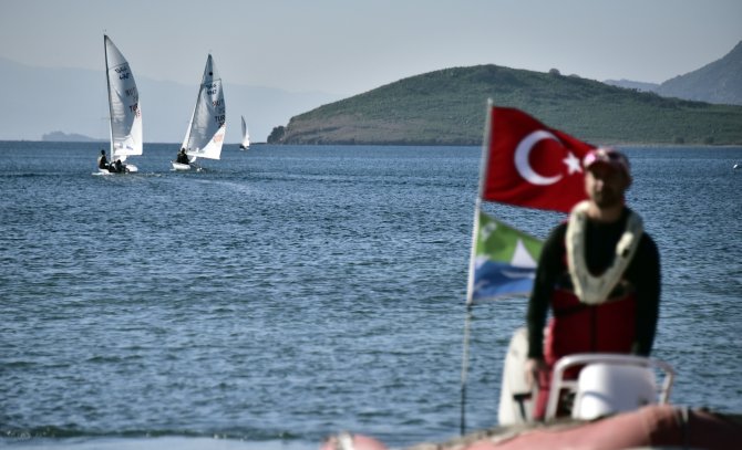 Yelken: TYF 420-470 Yarıyıl Kupası