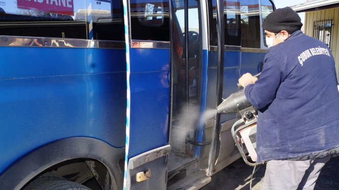 Çubuk’ta halk otobüsü ve minibüsler ilaçlandı