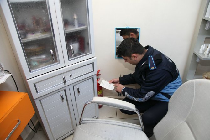 Eskişehir'de berber ve kuaförler denetlendi