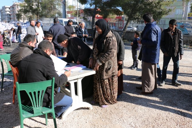 Suriyeli ailelelere kömür yardımı