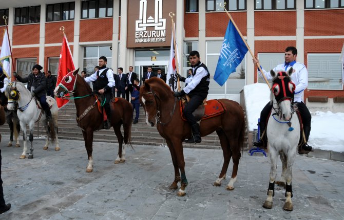 Atlı cirit kulüplerine 45 bin ton yem desteği