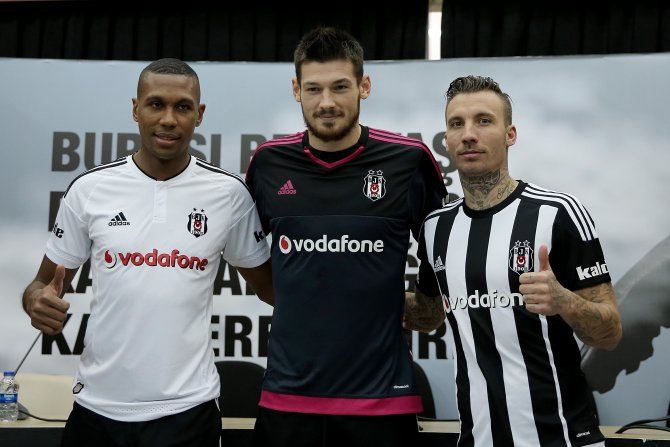 Beşiktaş, yeni transferleri tanıttı