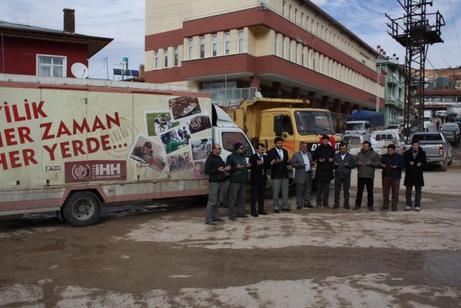 Derbent'ten Bayırbucak Türkmenlerine yardım