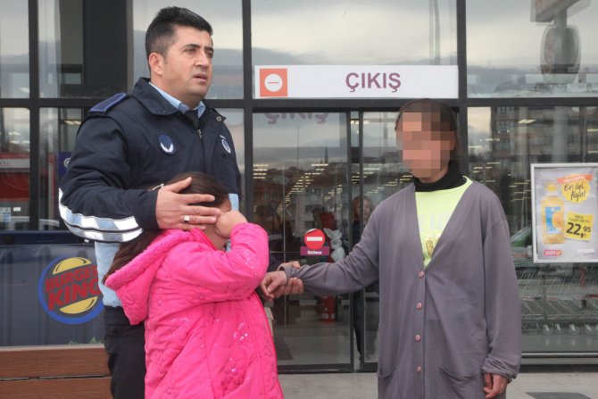 Eskişehir Büyükşehir Belediyesi zabıtalarından dilenci operasyonu