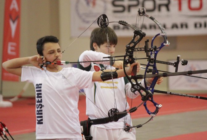 Minikler Salon Okçuluk Türkiye Şampiyonası sona erdi