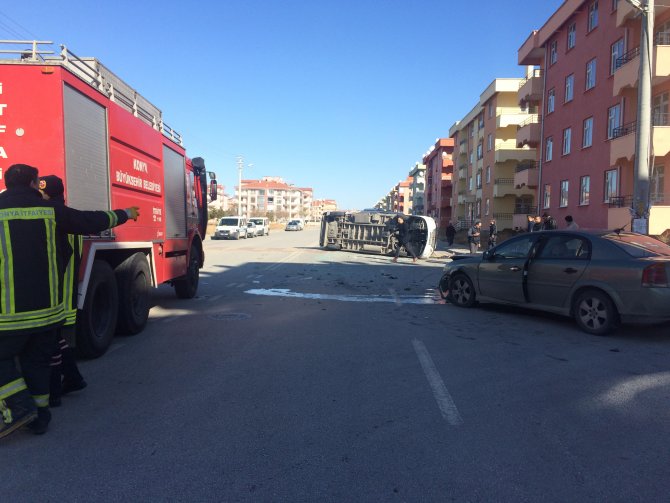 Konya'da kaza anı güvenlik kamerasında