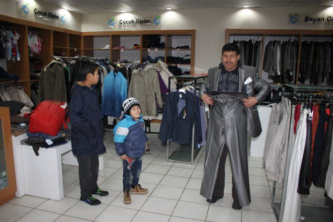 Özbek aileye yardım eli