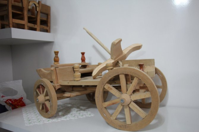 Yöresel kültürü ahşap maketlerde canlandırıyor