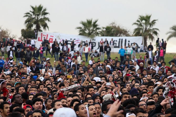 Zemalik seyirci grubu "Ultras White Nights" eylem yaptı