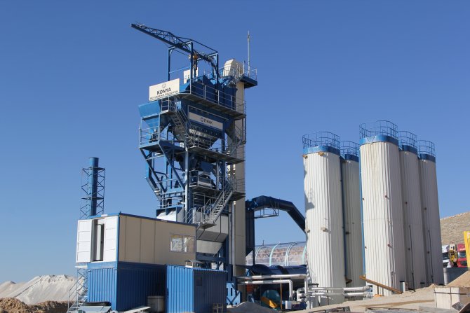 Cihanbeyli'de asfalt plenti hizmete giriyor