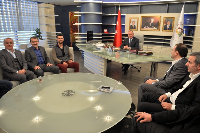 Dünya şampiyonu milli motosikletçi Sofuoğlu: