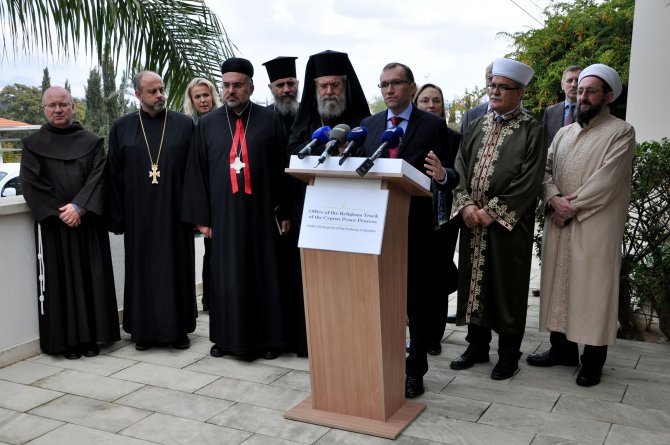 Kıbrıs'ta dini liderler buluşması